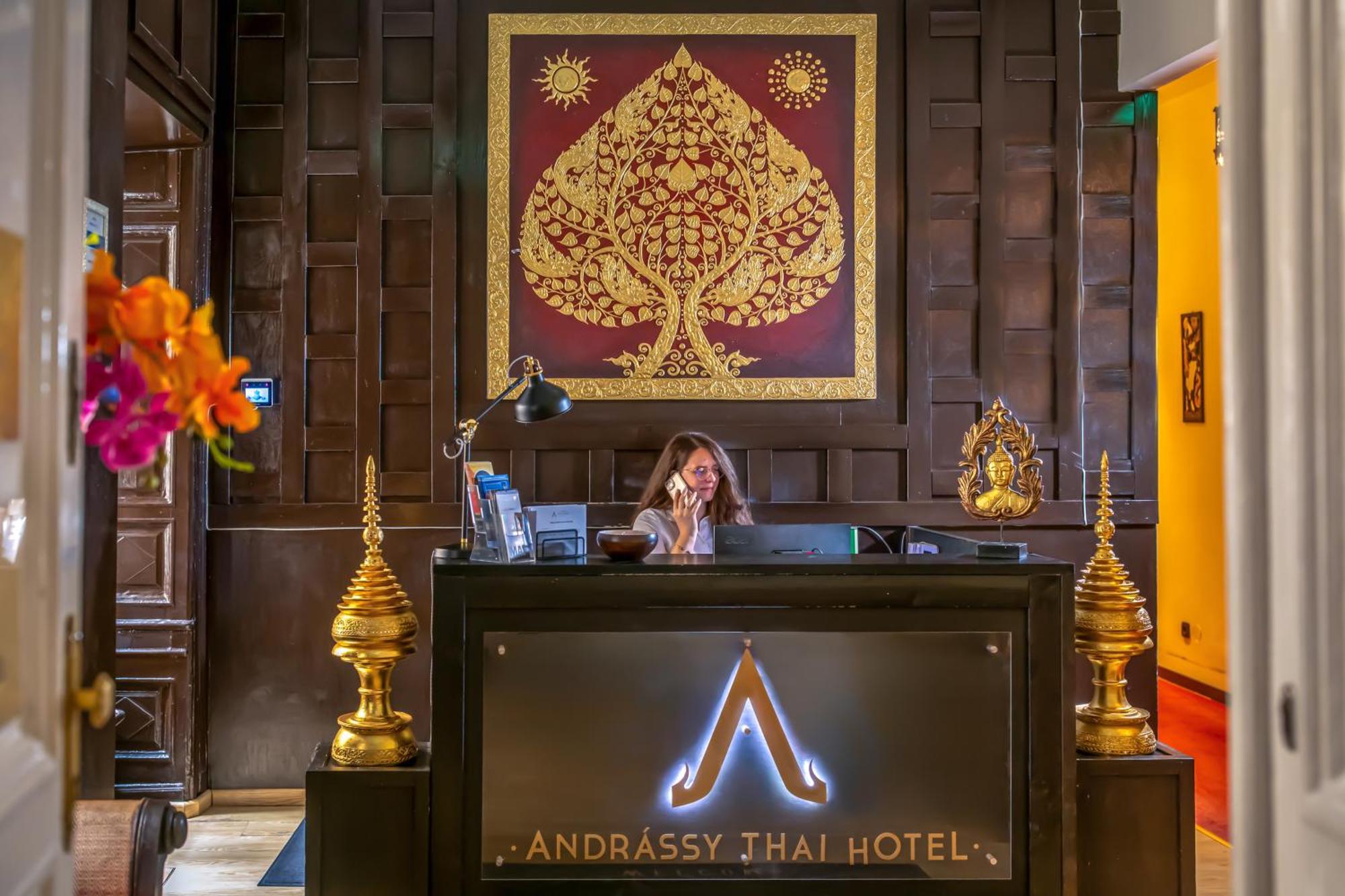 Andrassy Thai Hotel Budapest Exterior photo